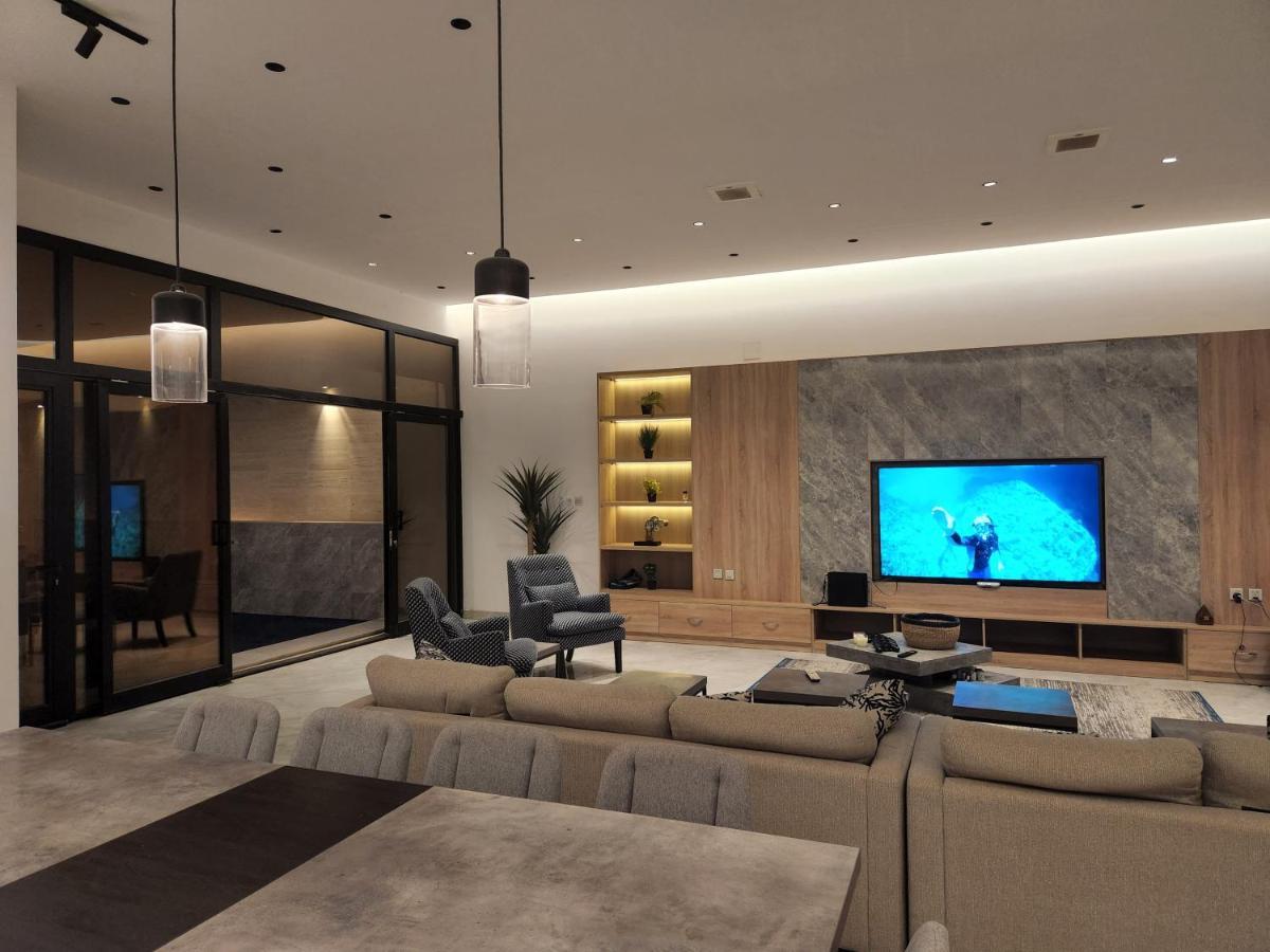 فاخر جداً جداً وخاص Chalet